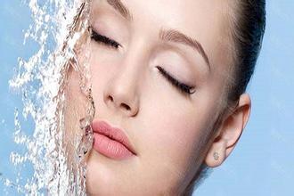 你的脸正在慢慢走向干裂的稻田，你读懂它发出的求救信号了吗？