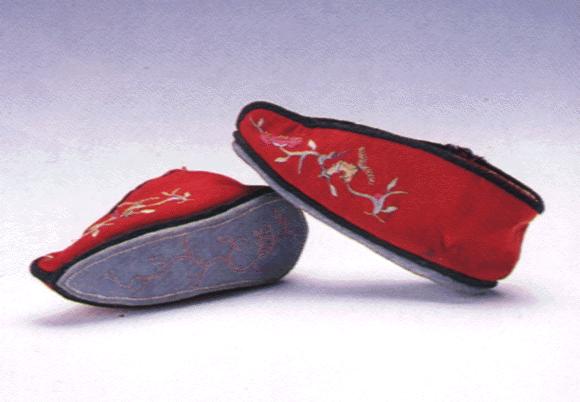 三寸金莲真实性,真实的三寸金莲真的好看吗