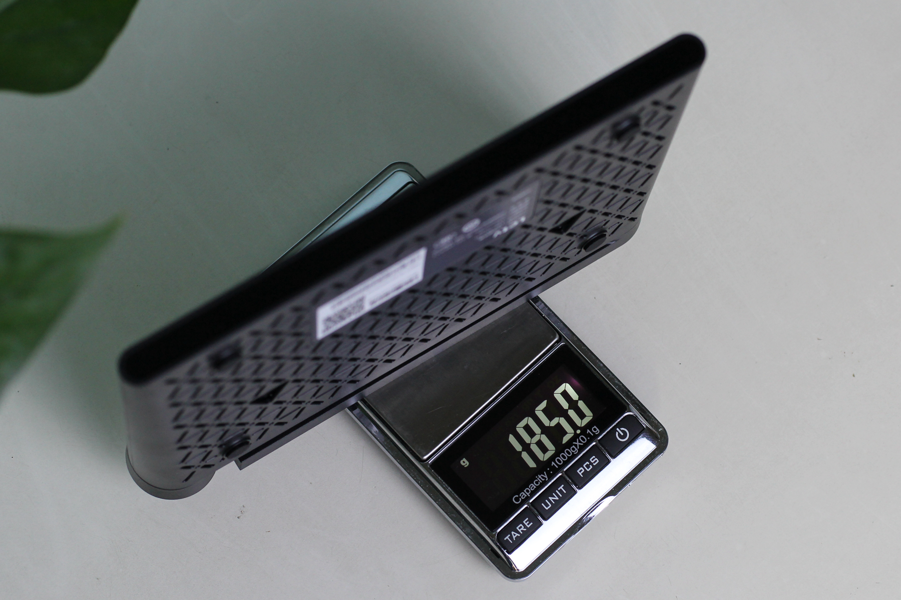 同价位路由器选华硕好还是tp,百元路由器和百元路由器哪个好