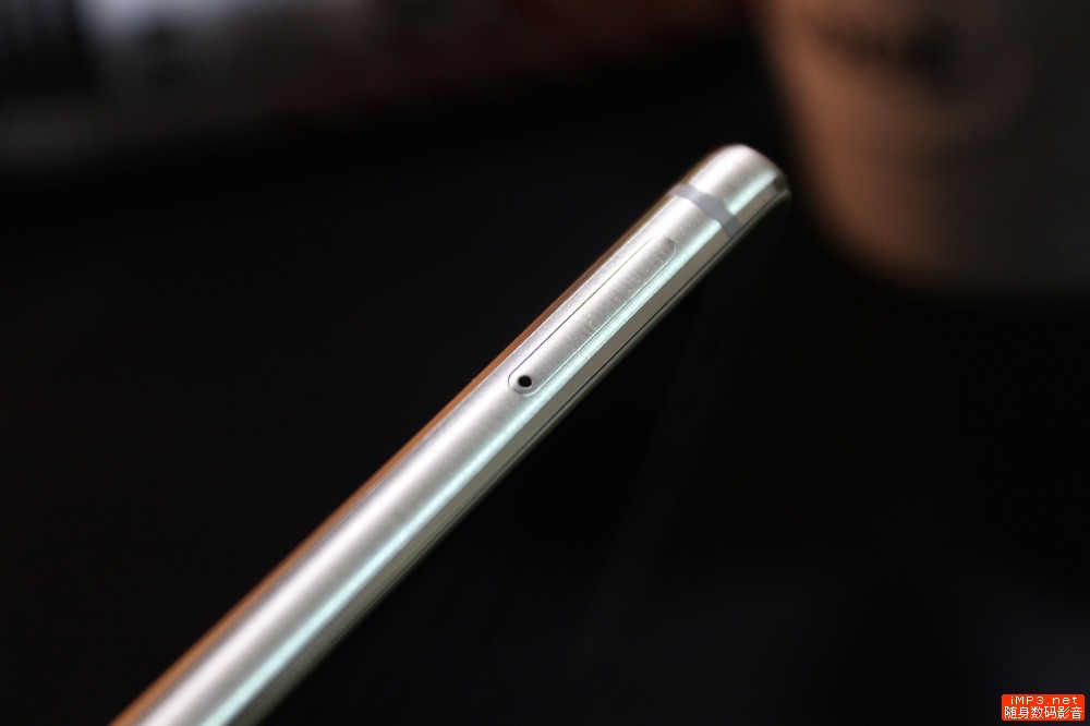 徕卡加持影像旗舰,华为p9是不是第一部徕卡双摄手机