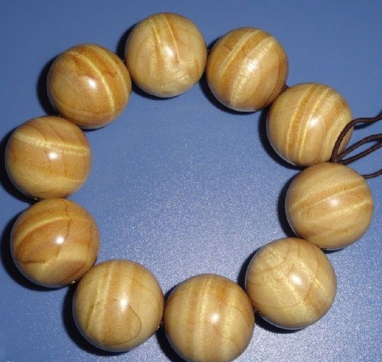 佛珠手串用什么木质最好,木佛珠手串有什么作用和功效