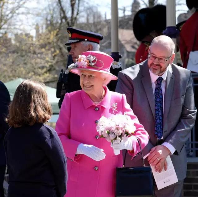 英女王92岁生日庆典视频,英女王90大寿庆典