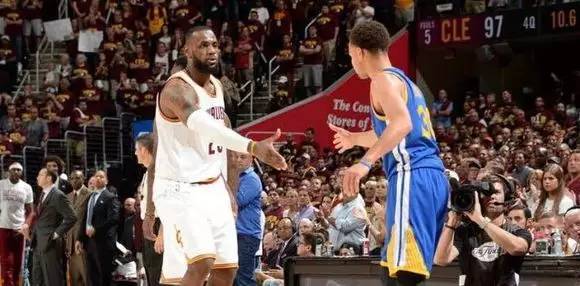 勒布朗詹姆斯成名前的故事 (勒布朗詹姆斯感人故事)