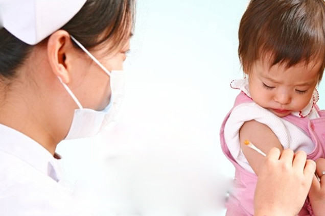 婴儿打疫苗手臂红肿有硬块怎么办,宝宝打了百白破疫苗有硬块怎么办