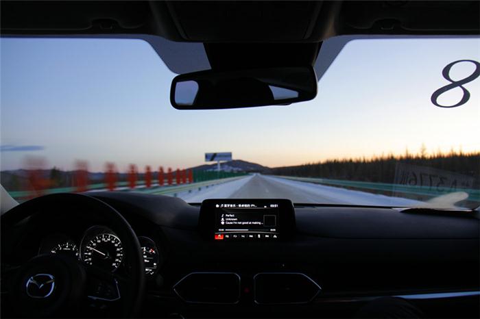 全新一代马自达cx-5行业试驾视频,马自达cx-5冰雪体验四驱就是疯狂