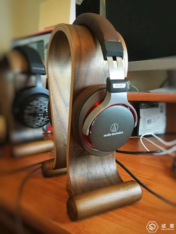 音乐扬帆远离喧嚣，寻找自我你只需要一款发烧耳机