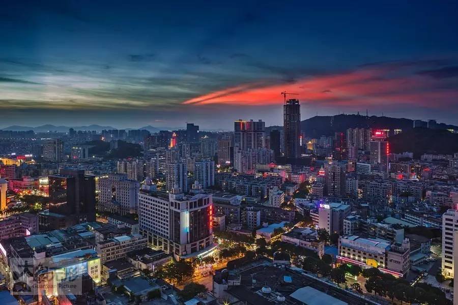 一个人在珠海做什么,一个人在珠海的横琴