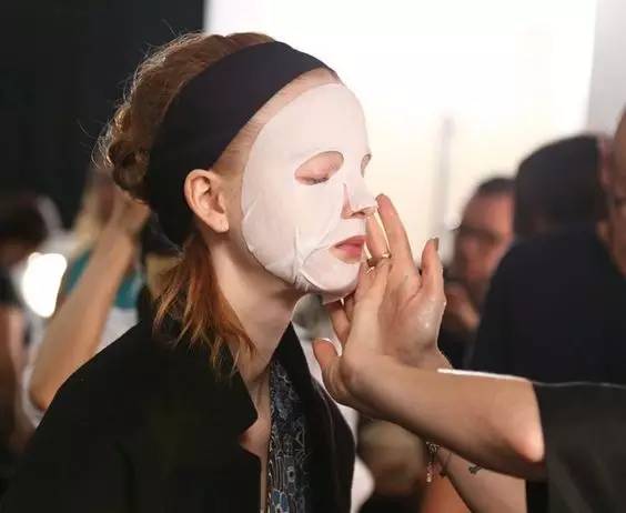 从面膜洁面到化妆完成的基本步骤,面膜正确步骤顺序