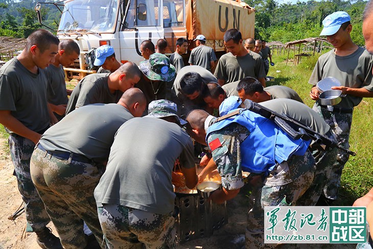 真实的第十批维和工兵,中国第四批赴利比里亚维和工兵