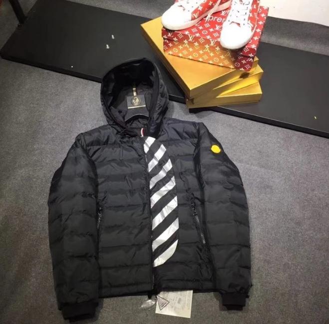 纪梵希羽绒服最新款,普拉达轻薄羽绒服爆火