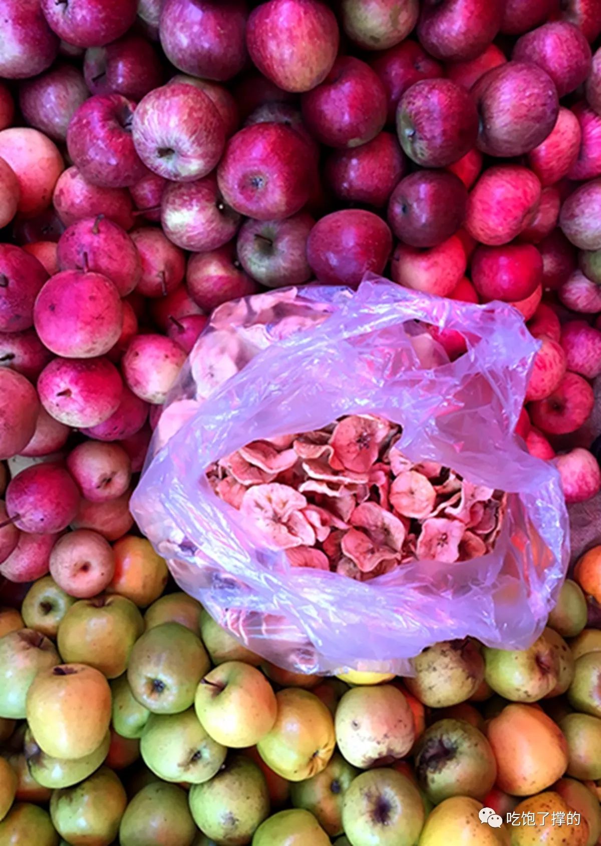 各种烤火龙果干,奶香傣家芒果干