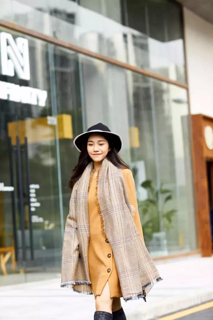 这么多款围巾系法总有一款适合你,超减龄围巾系法简单三步看完就会