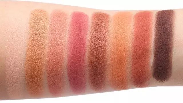 哪一款眼影盘最好看又好用,新手日常十大必买经典眼影盘