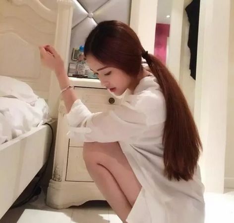 刘海长了遮眼睛短了又不好看,刘海剪短了怎么才可以扎上高马尾