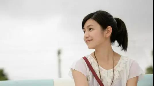 赵丽颖陈妍希都是圆脸哪个好看些,赵丽颖陈妍希圆脸