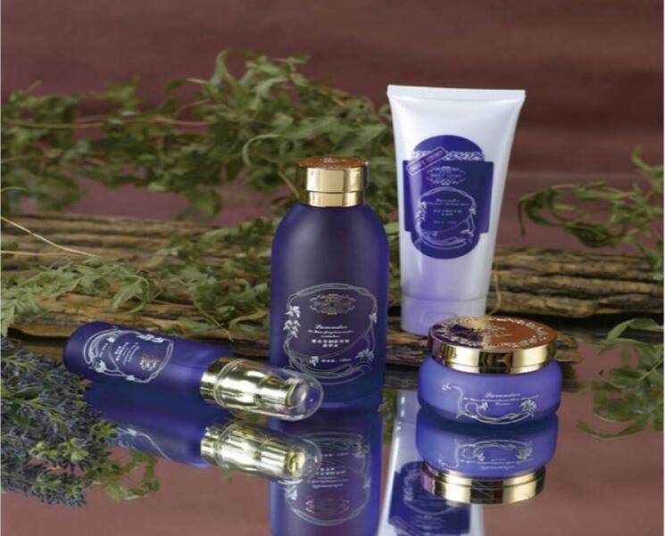 17种常见精油的美容护肤功效,护肤用的精油哪种最好用