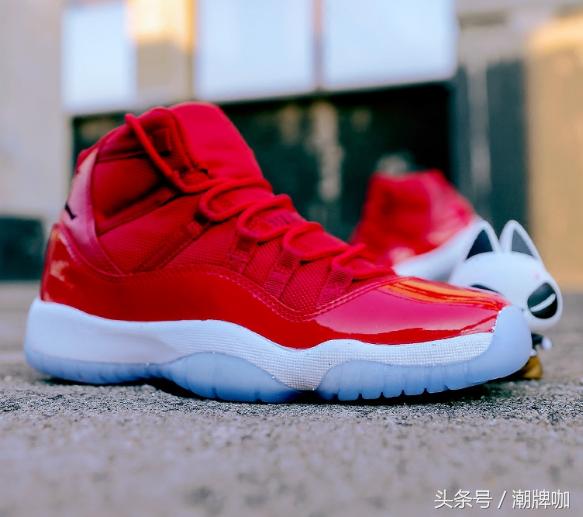 粉色乔丹aj11 (红色乔丹aj11)
