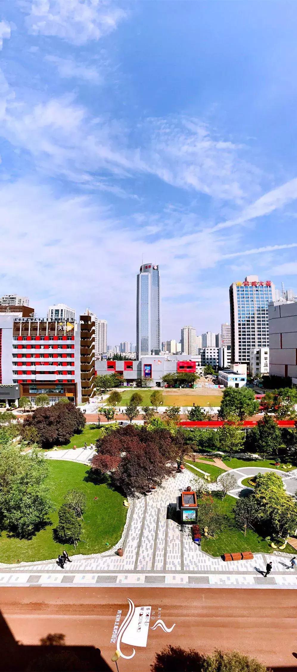 这是西安的“兰桂坊”？从第一代孵化器，到西安最美咖啡街区