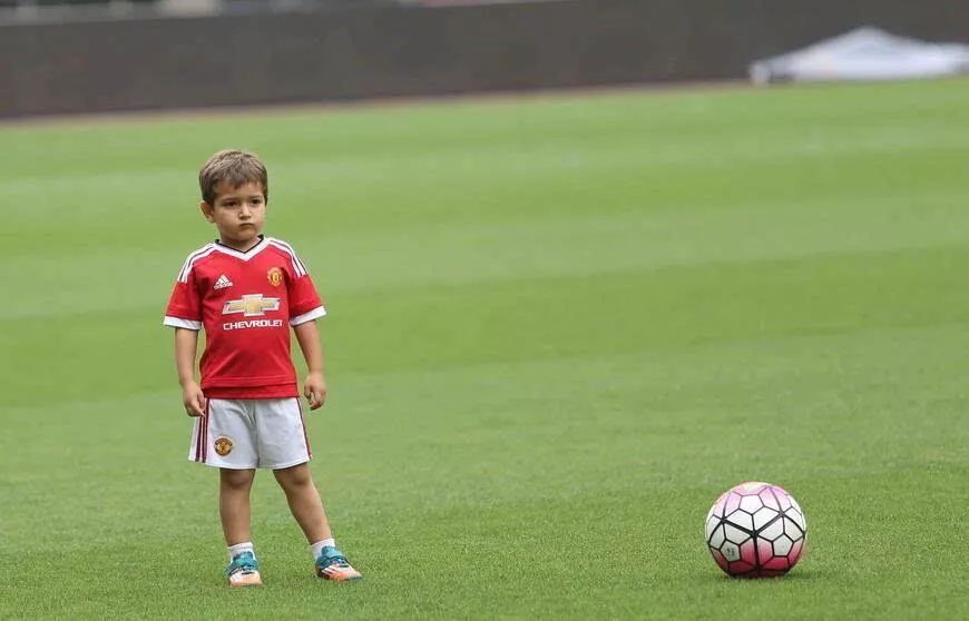 爱踢球的人可不该在球鞋的问题上犯错误！