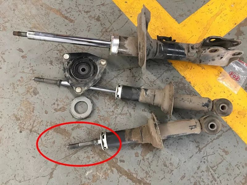 老迈腾和新迈腾综合测评,7年车大保养都需要做什么