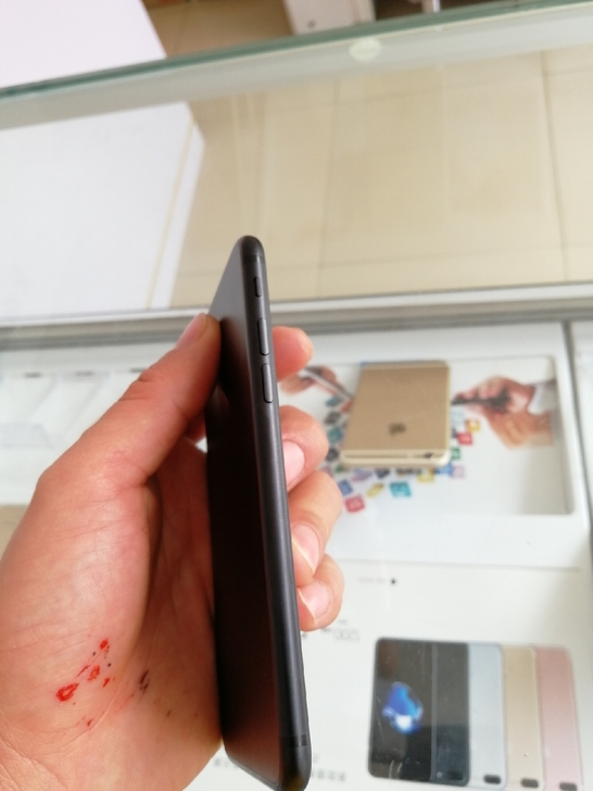 两千三低价入手美版iPhone7，性价比真是让人服气！