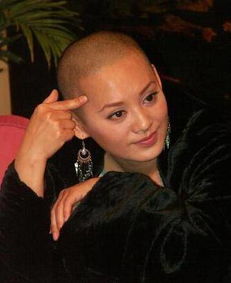 女明星没了刘海变好看了,女明星突然没头发了