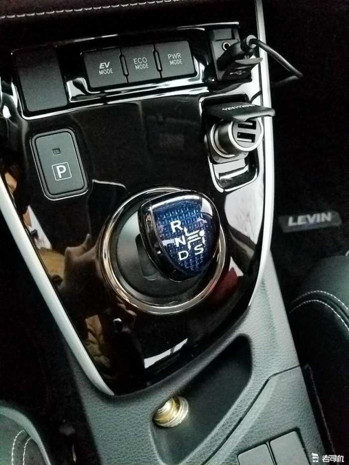 丰田凯美瑞漂亮大气又省油,丰田凯美瑞哪一款最好看最好