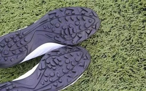 想要踢好球应该怎么做,想要踢好足球该怎样训练