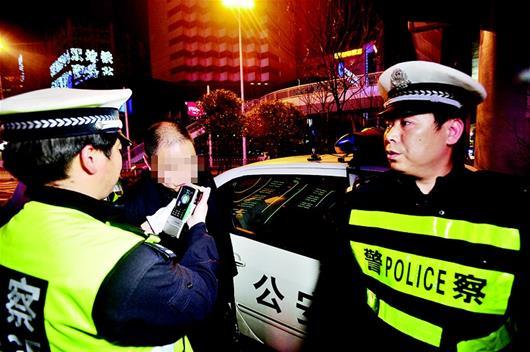 武汉12点：今起可购*春买**运火车票除夕火车票1月17日起售