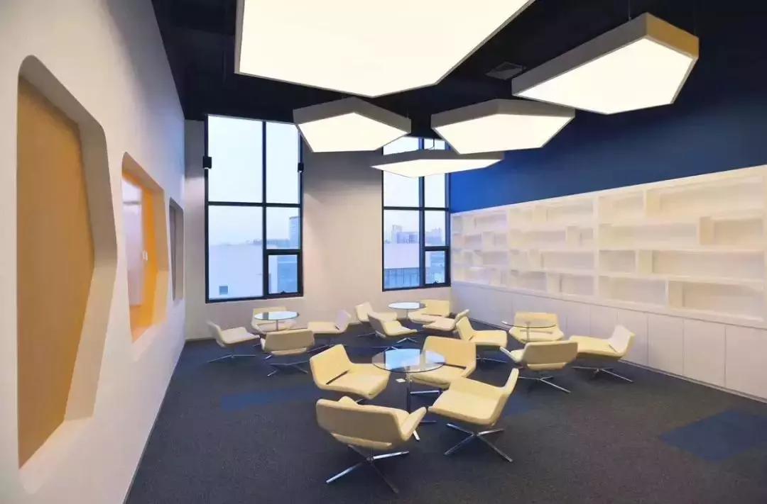 吊顶灯创意办公,吊顶办公灯怎么设计