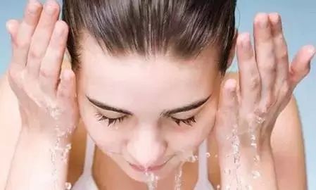 bb霜cc霜素颜霜气垫有什么区别,bb霜cc霜隔离霜素颜霜区别