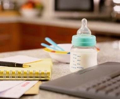 奶粉冲有挂壁的好还是不挂壁的好,奶粉挂壁是决定奶粉好坏的标准吗