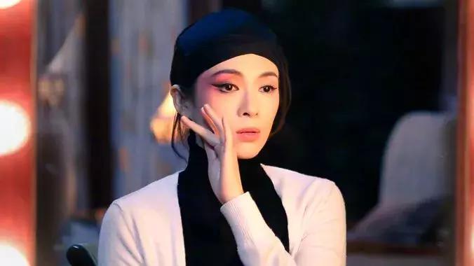 2017年，朋友圈里的人设太多，朋友都不够用了