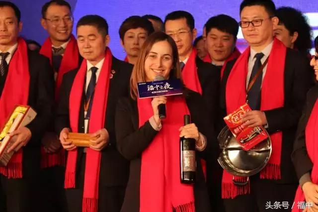 骞翠細琛ㄦ紨鑺傜洰鍗曡繕涓嶈刀绱х湅杩囨潵,骞翠細鏈畬寰呯画瑙嗛