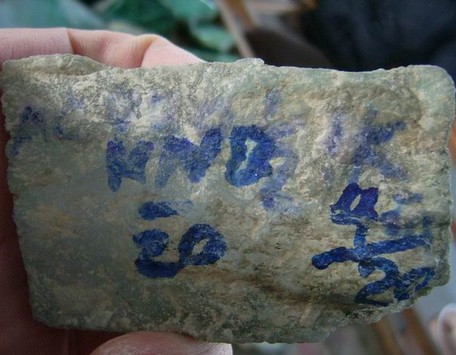 收破烂小伙得一千万,收破烂小伙买石头