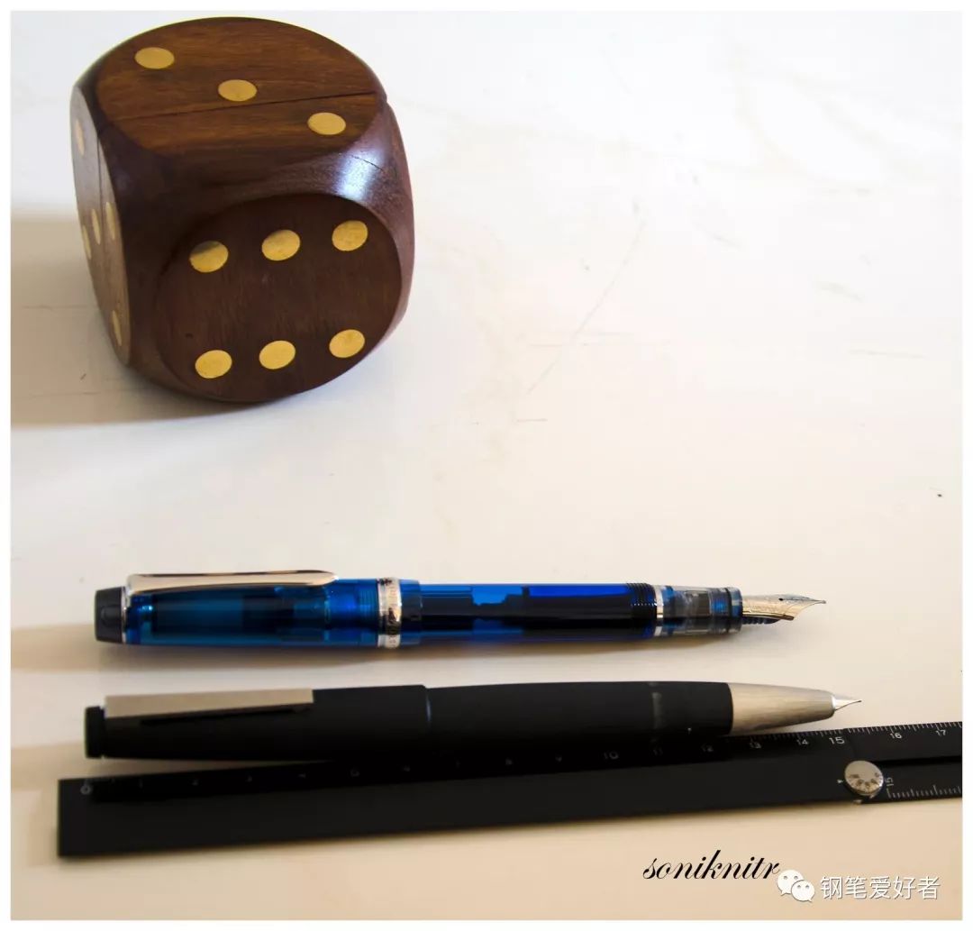 凌美2000钢笔深度评测,德国凌美lamy2000怎么加墨水