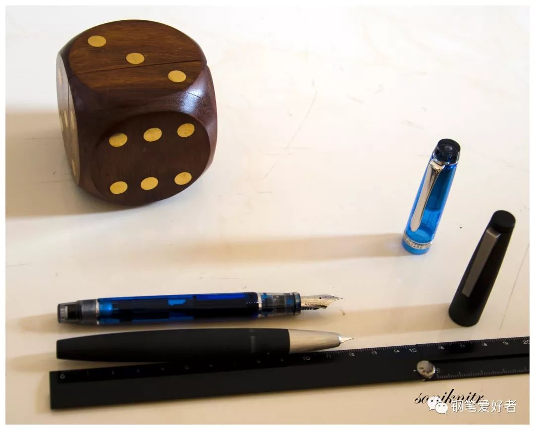 德国凌美lamy2000怎么加墨水,lamy凌美钢笔2000介绍