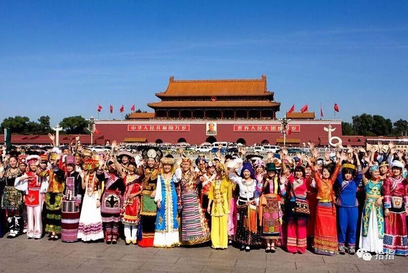 56个民族服饰图片大全,油管看中国56个民族传统服饰