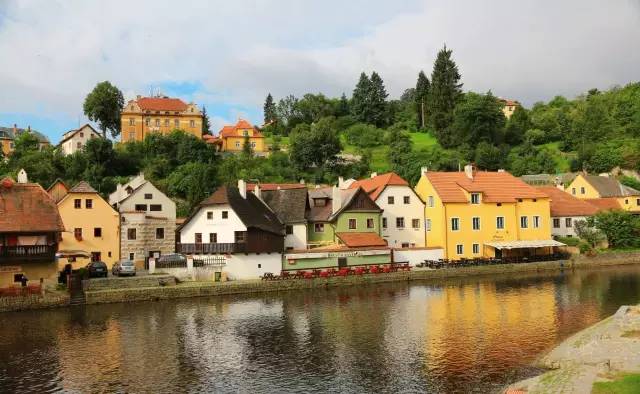 恋与制作人想和你在一起,恋与制作人在你身边值不值