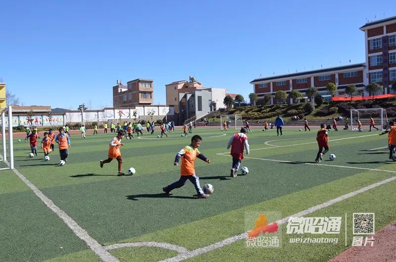 双河小学全市冠军,昭通市苏家院中学足球队