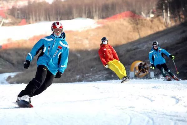 西安周边哪个滑雪场好玩,西安周边玩雪地方