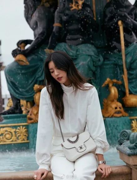 中外差价大比拼｜这些国家买包包才最便宜，最多能差出5万！