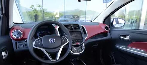 长安奔奔e-star和长安奔奔区别,长安奔奔纯电动汽车