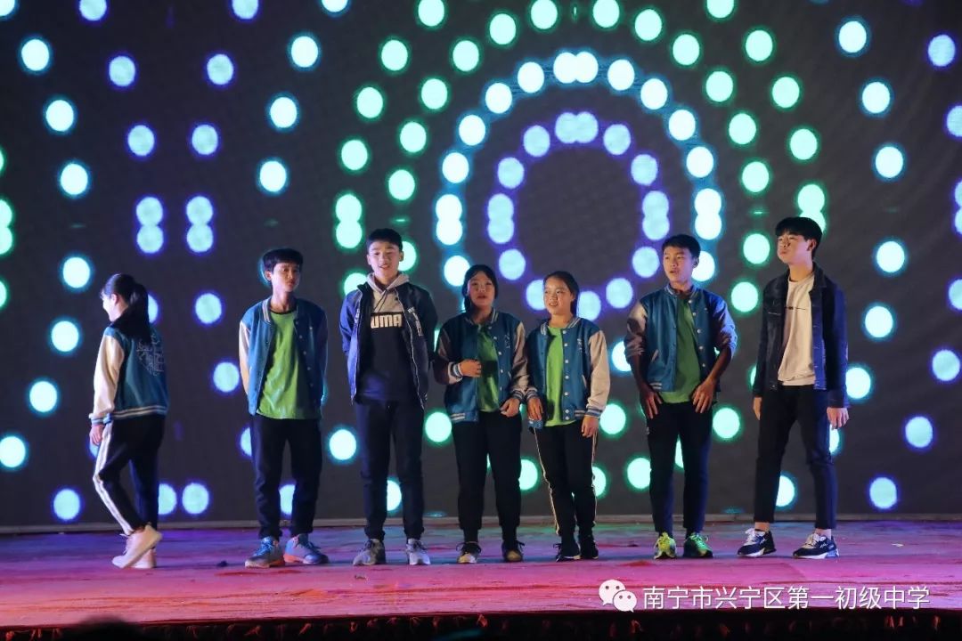 瀛︽牎涓嶅繕鍒濆績鐗㈣浣垮懡娲诲姩鎶ラ亾,涓嶅繕鍒濆績鏍″洯瑙嗛