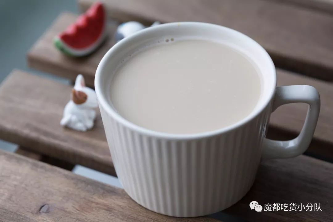 2017网红零食排行榜,网红零食无骨鸡爪小视频