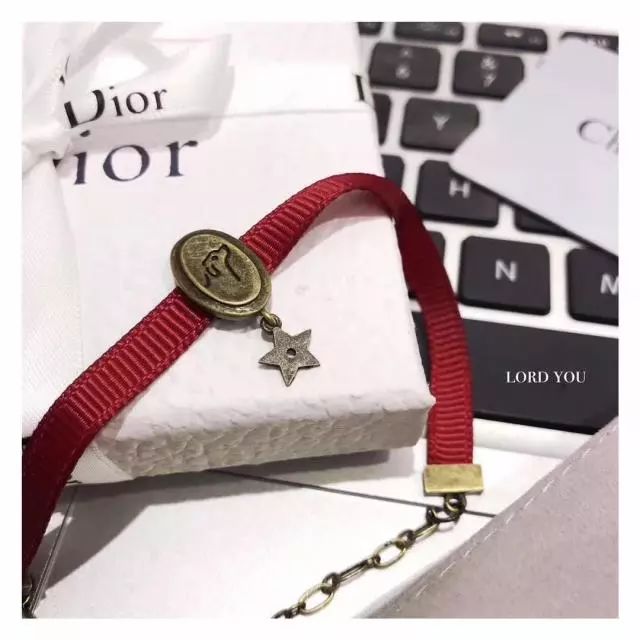 为啥两三百的lv仿的也挺真,狗年大牌限定款来袭