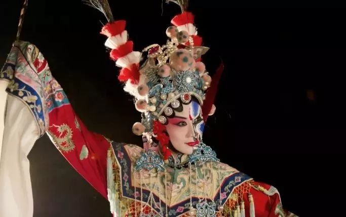 你家隔壁子可能住了个名人~快为你的“邻居”疯狂打call!