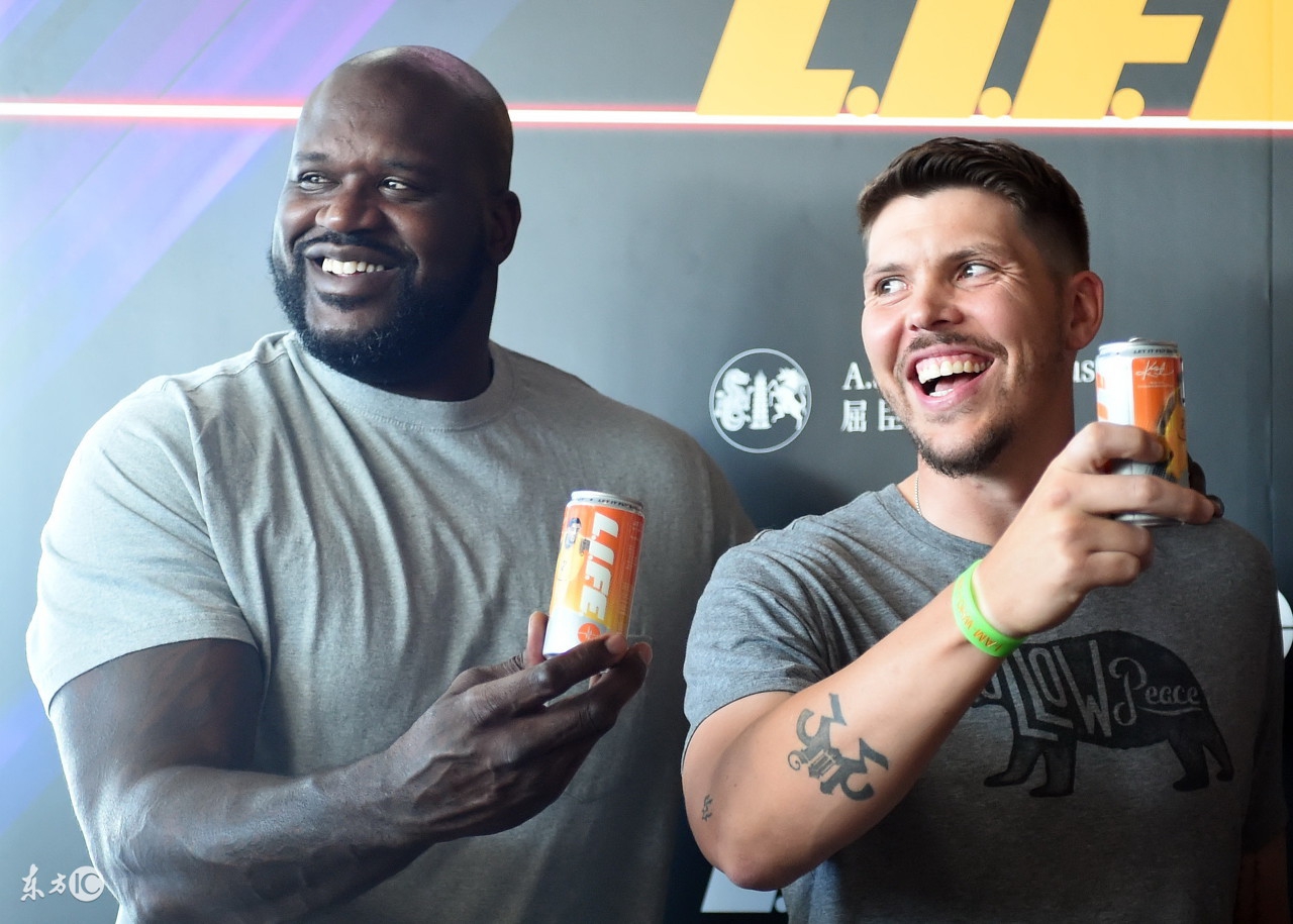 扣碎篮板燃爆集锦奥尼尔,奥尼尔扣碎篮板比赛如何继续