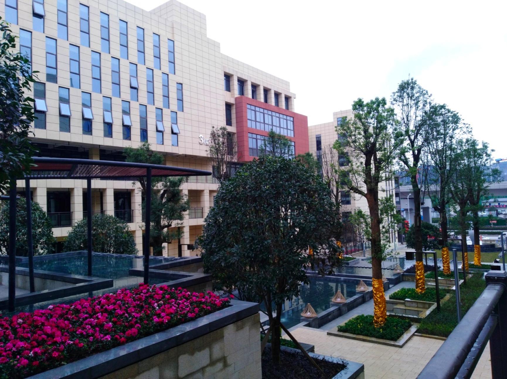 国盛iec中心重庆,国盛iec中心跟轻轨有关吗