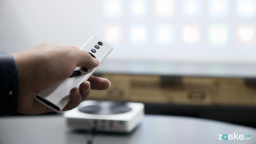 极米newz4x是哪年出品的,极米newz4x深度测评